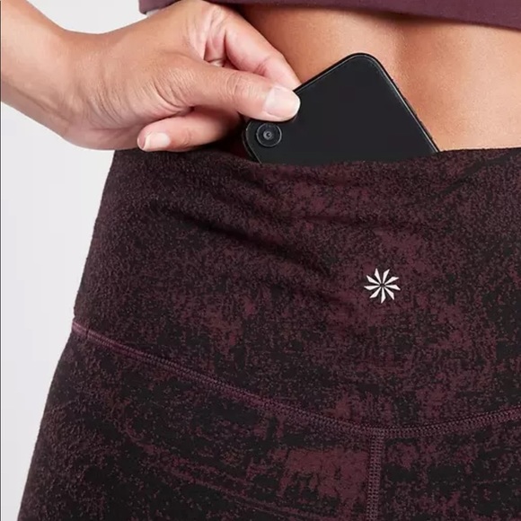 Athleta glades salutation 7/8 leggings small - Picture 3 of 3